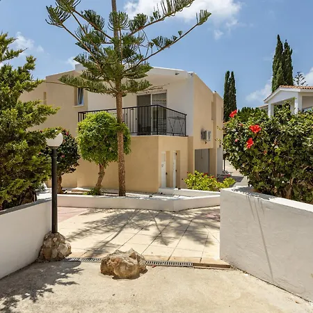 Danaos Seaside 101 With Pool In Tourist Area