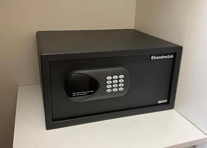 Danaos Seaside 101 With Pool In Tourist Area Paphos