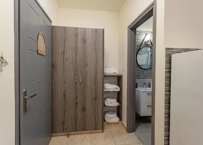 Danaos Seaside 101 With Pool In Tourist Area 公寓 Paphos