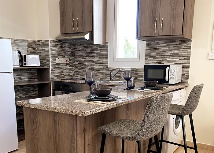 Danaos Seaside 101 With Pool In Tourist Area 公寓